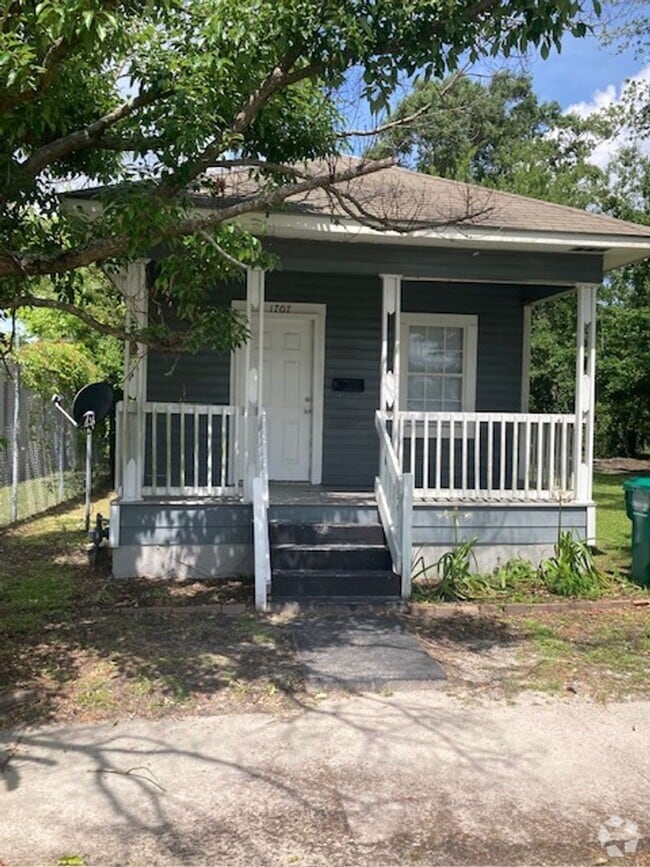 Building Photo - Gulfport 2 Bedroom
