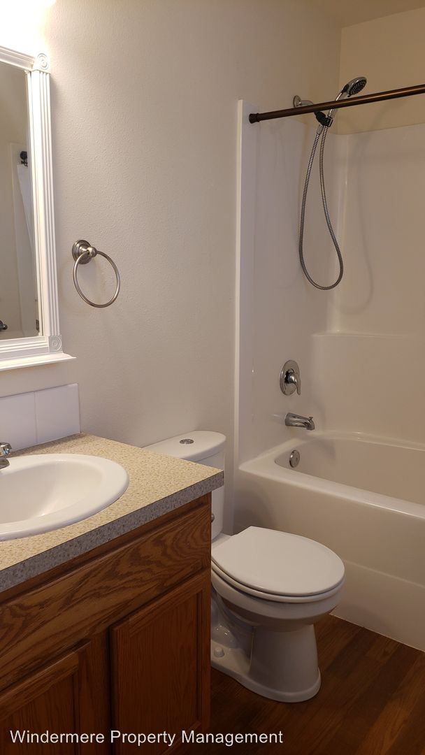 Building Photo - 7737 Blarney Stone Pl