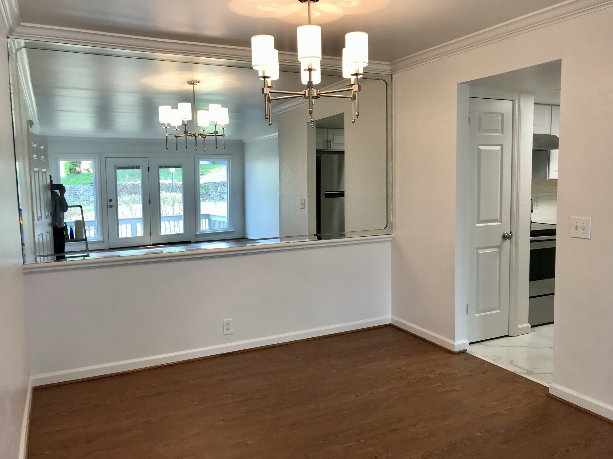 Bright and airy - 21 Vaughns Gap Rd