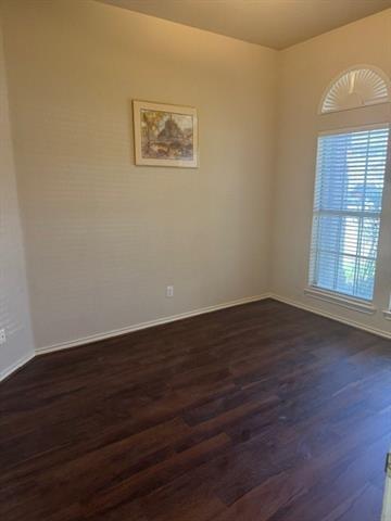 Building Photo - 1330 Lyra Ln