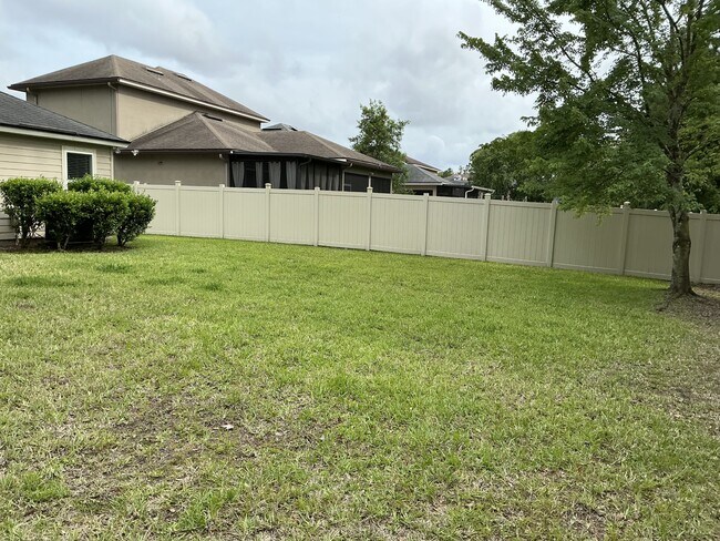 Building Photo - 13684 Chipperfield Ln