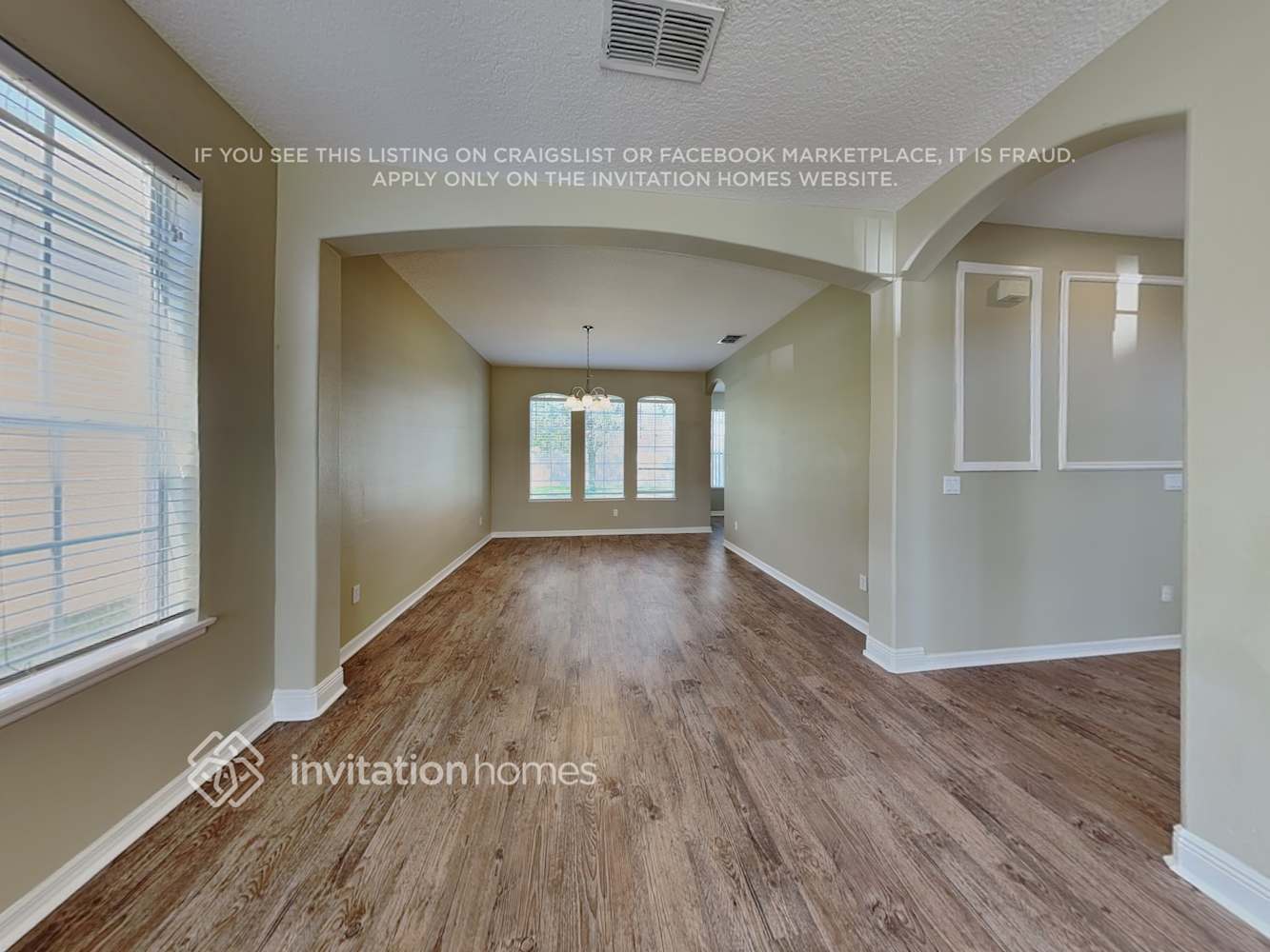 Building Photo - 2061 Cedar Park Ln