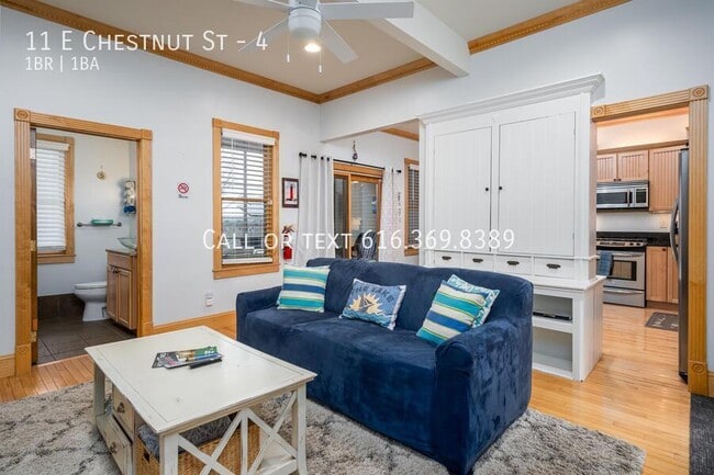 Building Photo - 11 E Chestnut St