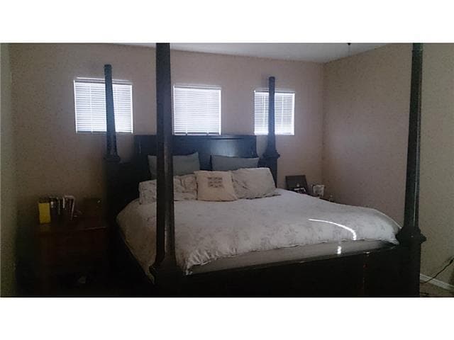 Building Photo - 12960 Cozy Cove Ave