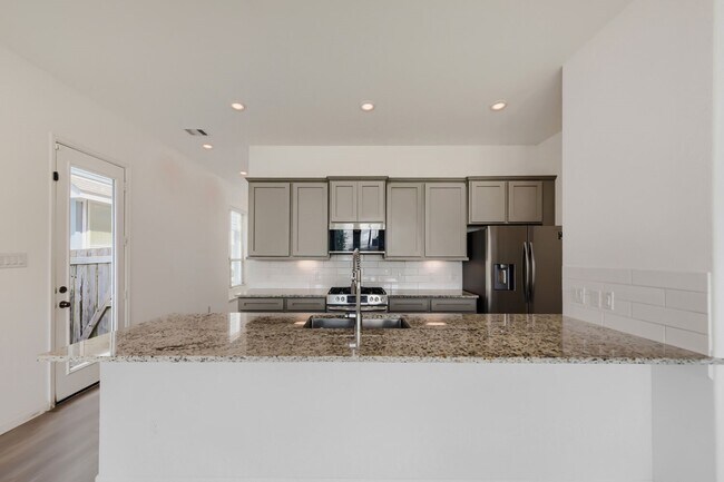Building Photo - 4146 Balboa Dr