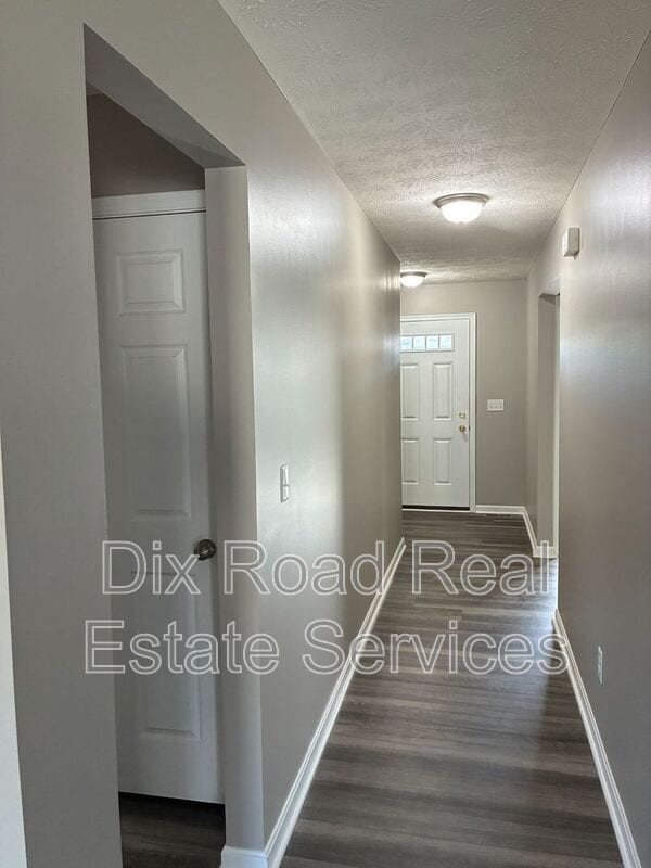 Building Photo - 2131 Pumpkin Ridge Ct