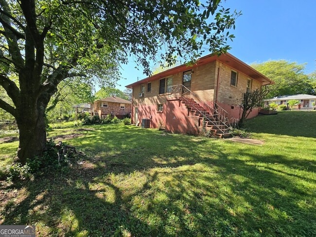 Building Photo - 677 Shellnut Dr