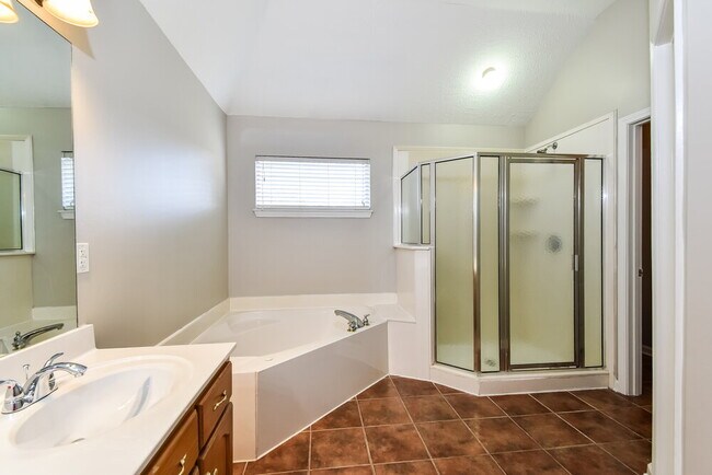 Building Photo - 7354 Pamela Cove