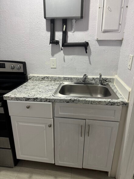 Building Photo - 4181 NW 34th Way