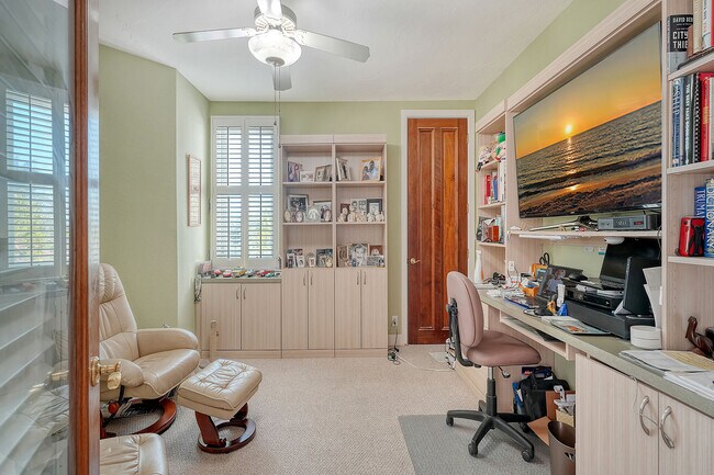 Building Photo - 350 Gulf of Mexico Dr