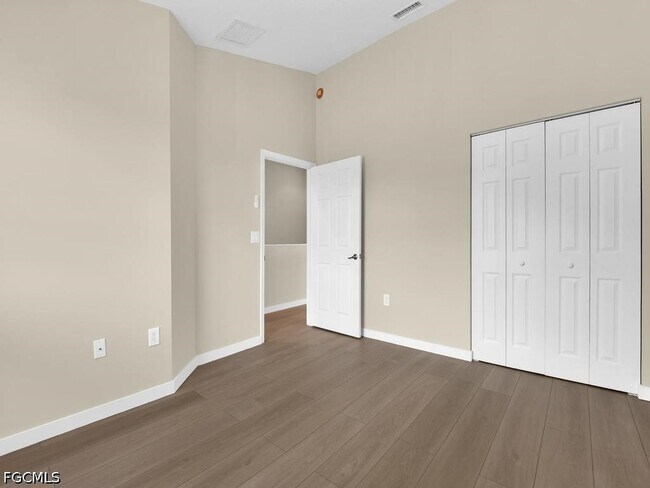 Building Photo - 13150 Broadhurst Loop