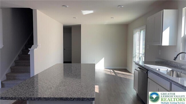 Building Photo - 2719 Barnes Ct