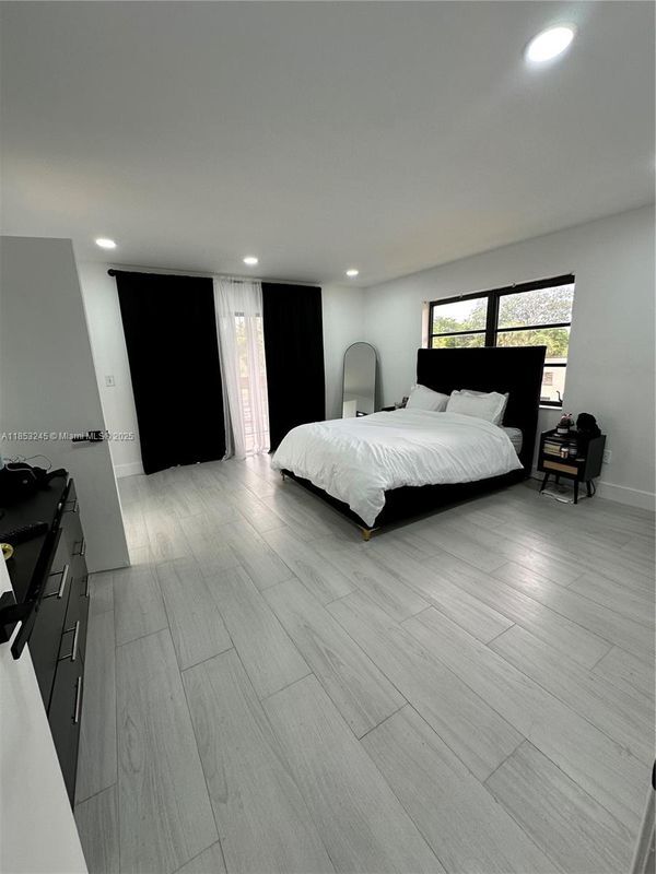 Building Photo - 8660 SW 149th Ave