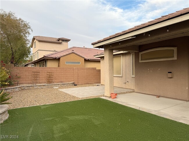 Building Photo - 9421 Andesite Hollow Ct