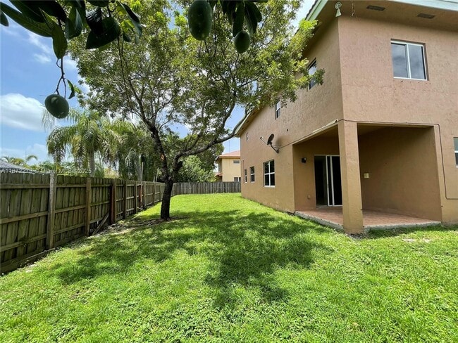 Building Photo - 15810 SW 45th St