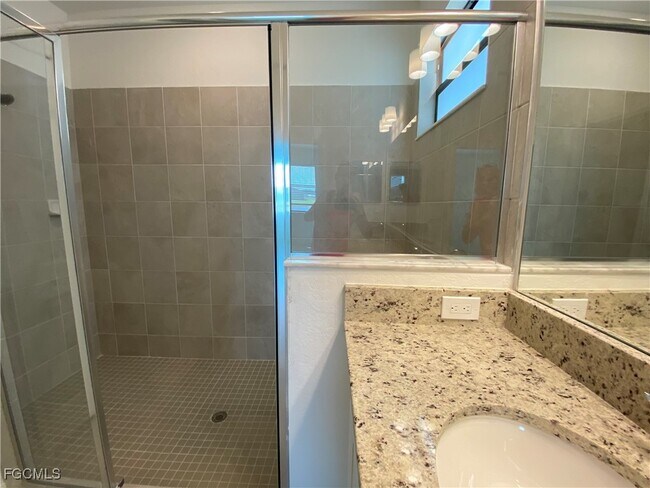 Building Photo - 14857 Portico Blvd