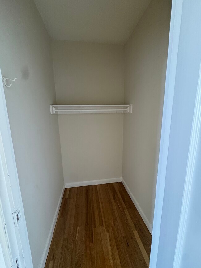 Building Photo - 251 Parnassus Ave
