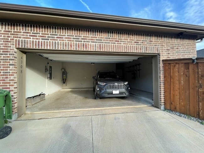 Building Photo - 4308 Indigo Lark Ln