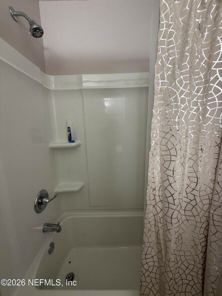 Building Photo - 396 Regency Wood Dr