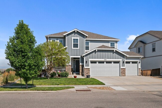 Building Photo - 15411 Village Cir E