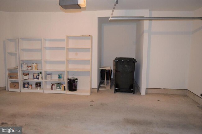 Building Photo - 8933 Royal Astor Way