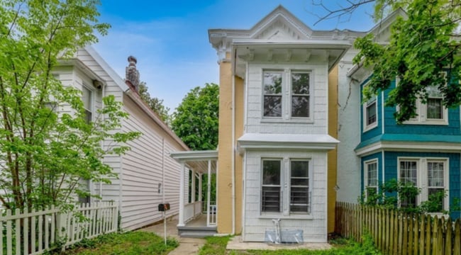 Building Photo - 3 Bedroom Semi-Detached Home