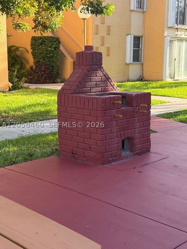 Building Photo - 9300 W Flagler St
