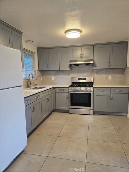 Building Photo - 500 Everett Ave