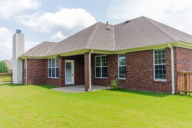 Building Photo - 9500 Helmsley Cir