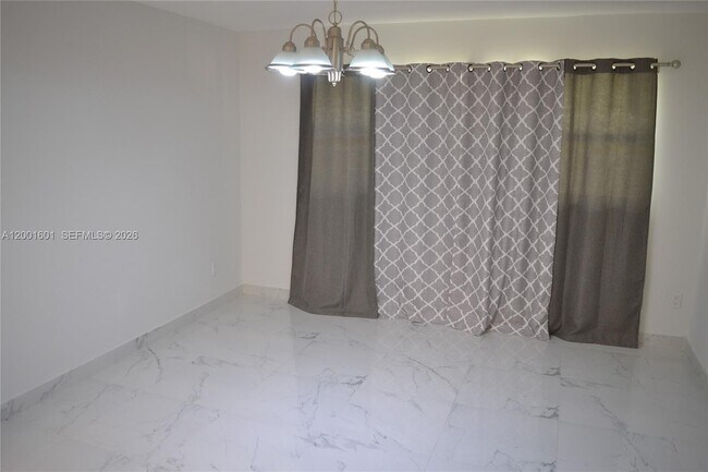 Building Photo - 220 NW 87th Ave