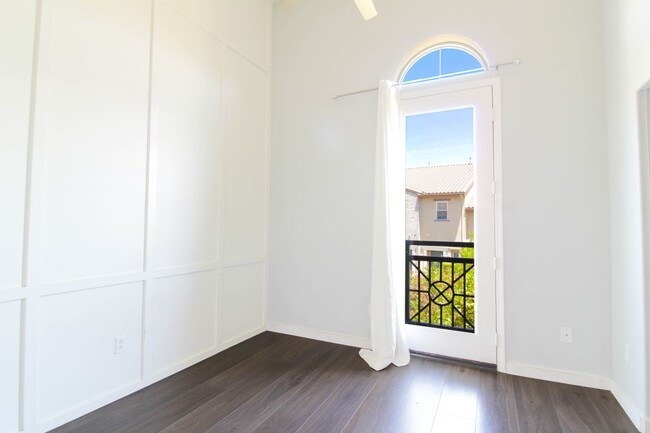 Building Photo - 28562 Herrera St