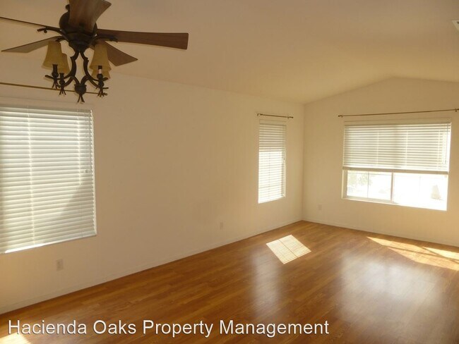 Building Photo - 3 br, 3 bath House - 511  San Luis Dr.
