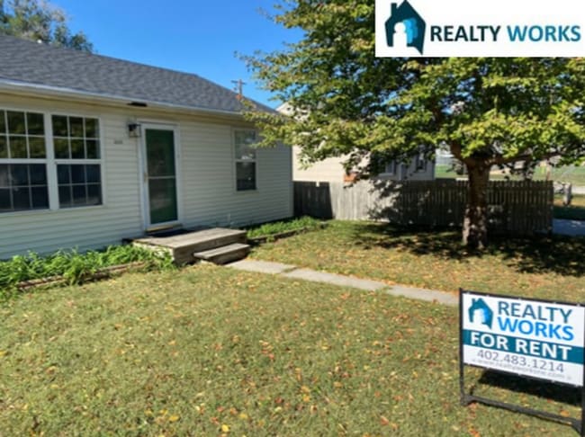 Building Photo - Cute 2 bed Home!
