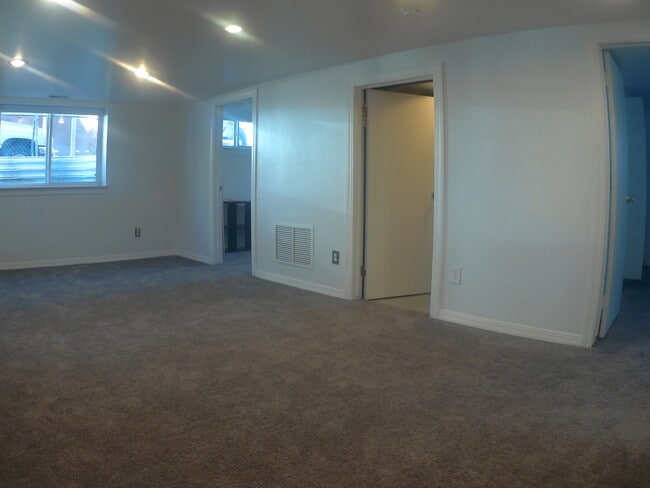 Building Photo - 4 Bed Beautiful Refurbished Sugarhouse Home