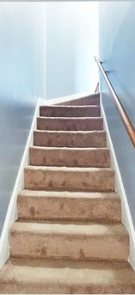 Building Photo - 2019 Newton St NE