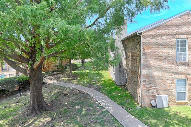 Building Photo - 1700 Amelia Ct