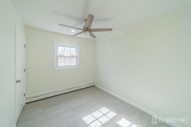 Building Photo - 54 Bergen St