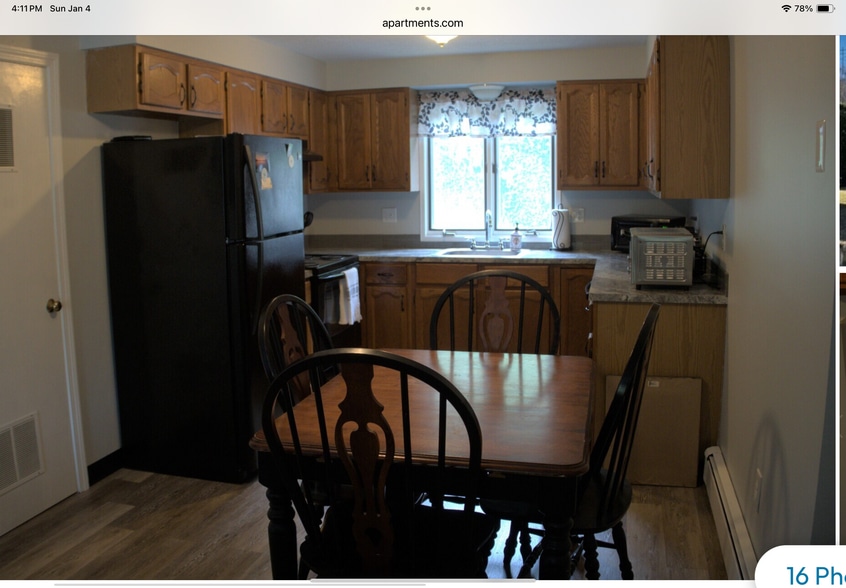 Building Photo - 283 Privilege St