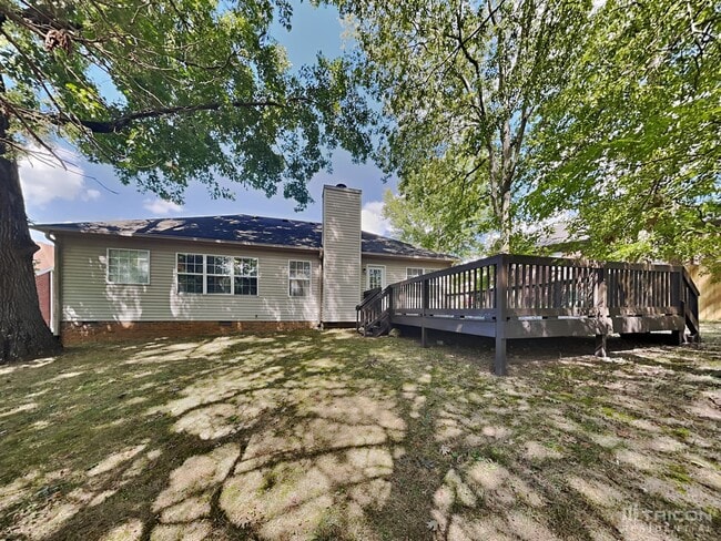 Building Photo - 832 Aimes Ct