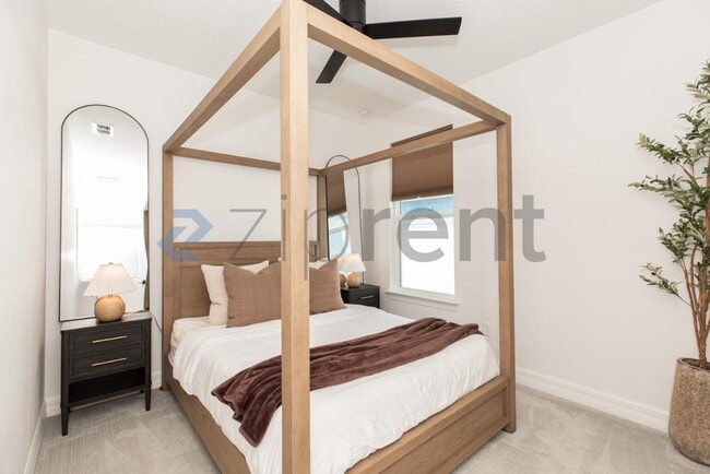 Building Photo - Unit