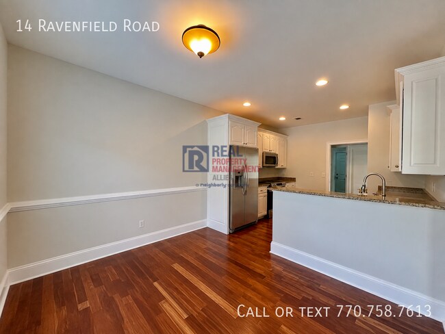 Building Photo - 14 Ravenfield Rd