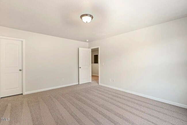 Building Photo - Earn Wealth While Leasing - Like a Homeown...