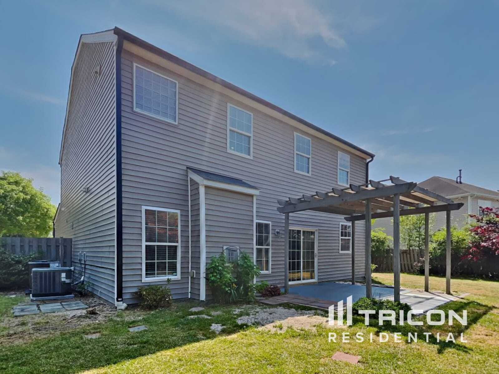 Building Photo - 1104 Braemar Highland Dr