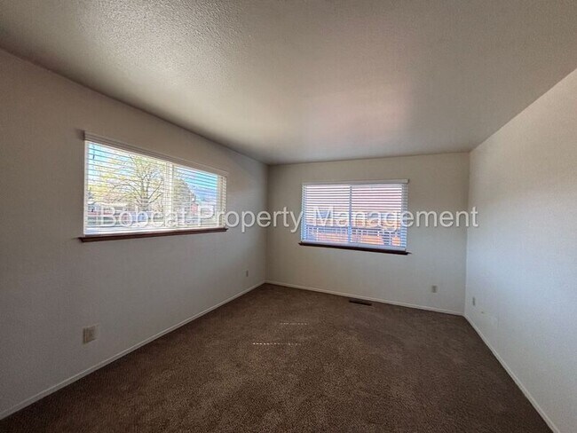 Building Photo - 1516 South Ct