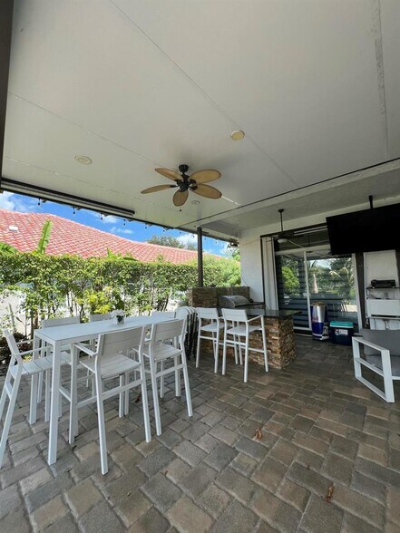 Building Photo - 8252 NW 44th St