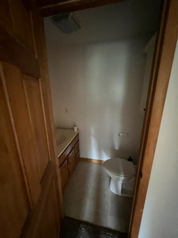 Building Photo - 493 Brookside Dr