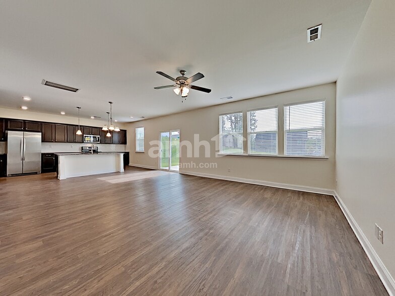 Building Photo - 175 Havenbrook Dr