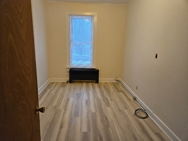 Building Photo - 3624 Rte 67