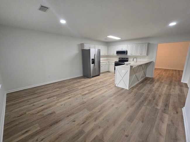 Building Photo - 496 Connemara Trail