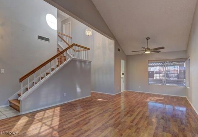 Building Photo - 885 Veranda View Ave